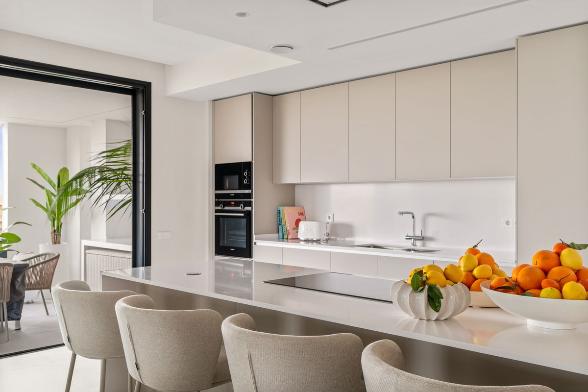 4 Bed Apartment for sale in Santa Clara Costa Del Sol, Málaga, Spain