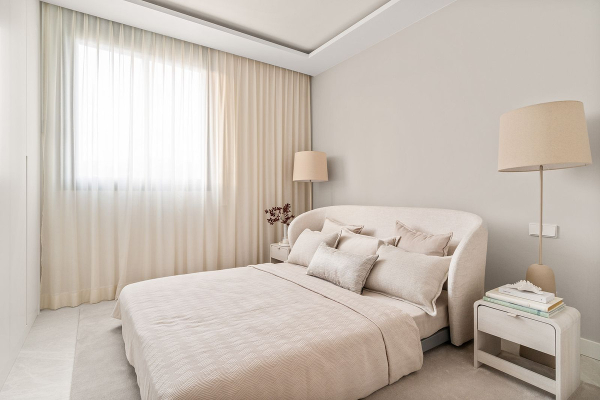 4 Bed Apartment for sale in Santa Clara Costa Del Sol, Málaga, Spain