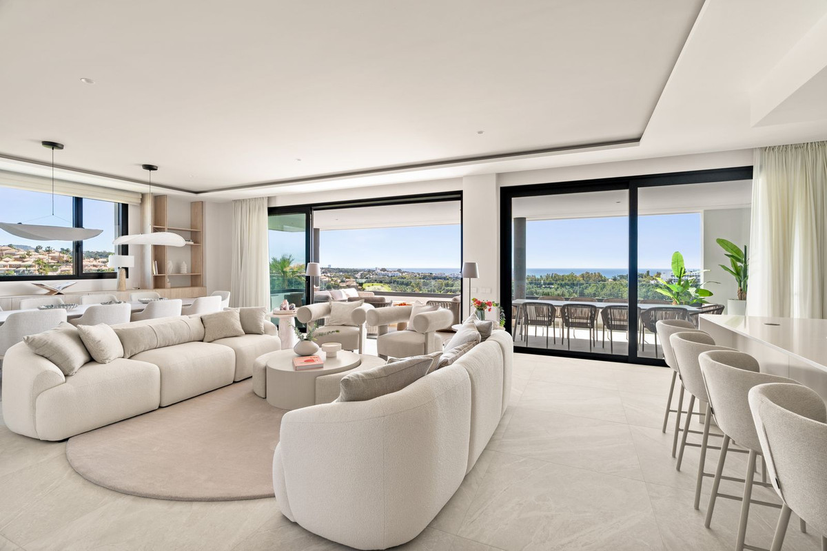 4 Bed Apartment for sale in Santa Clara Costa Del Sol, Málaga, Spain