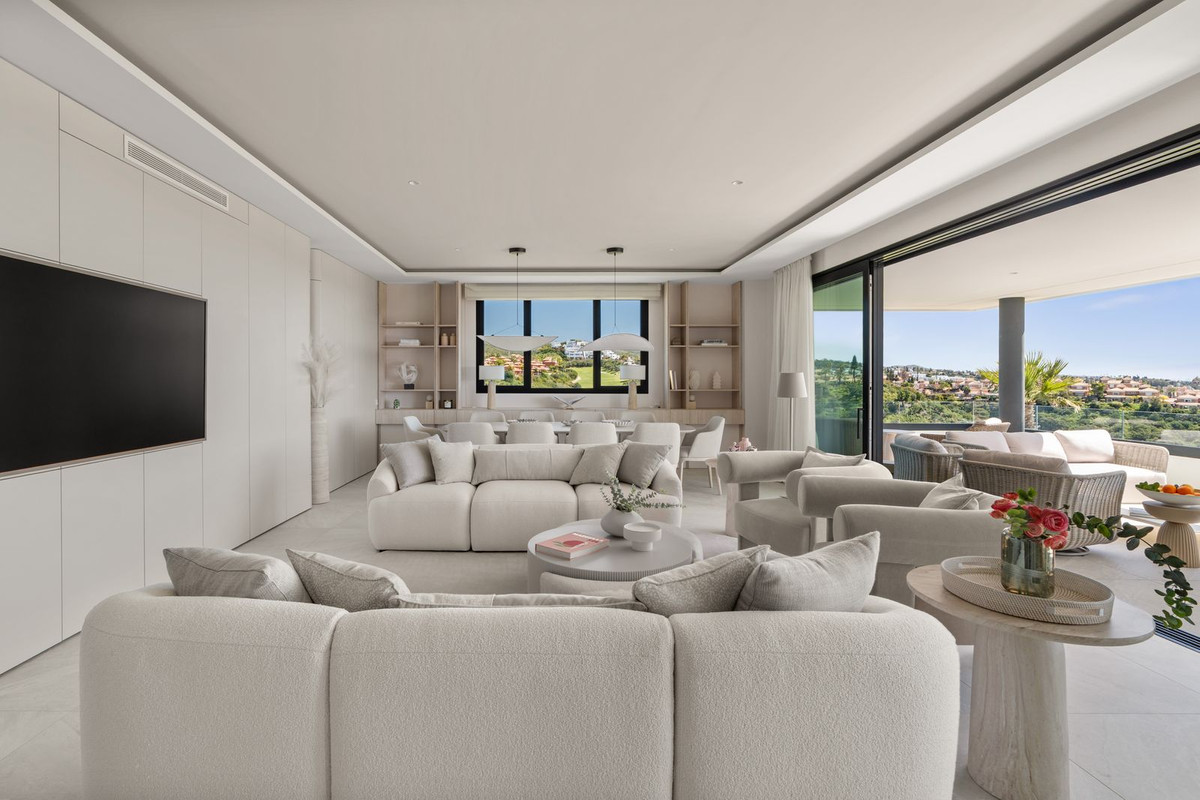 4 Bed Apartment for sale in Santa Clara Costa Del Sol, Málaga, Spain