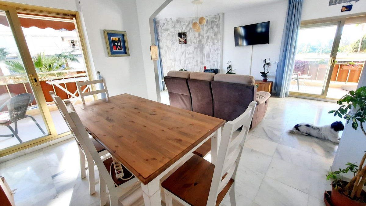2 Bed Apartment for sale in Fuengirola Costa Del Sol, Málaga, Spain