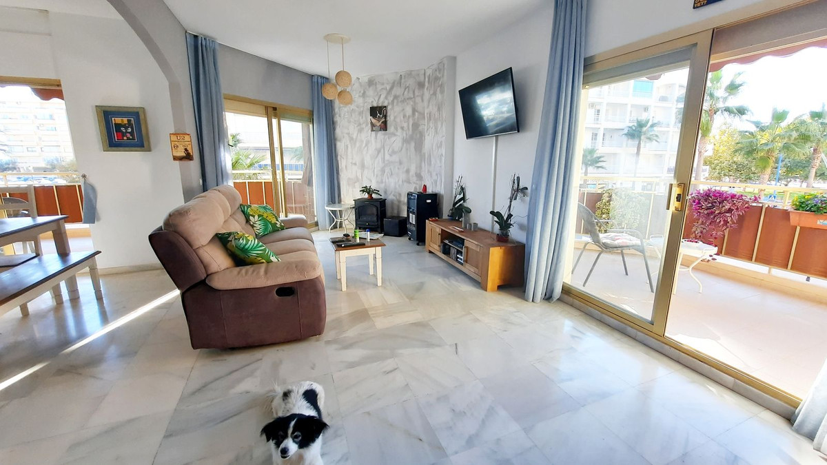 2 Bed Apartment for sale in Fuengirola Costa Del Sol, Málaga, Spain