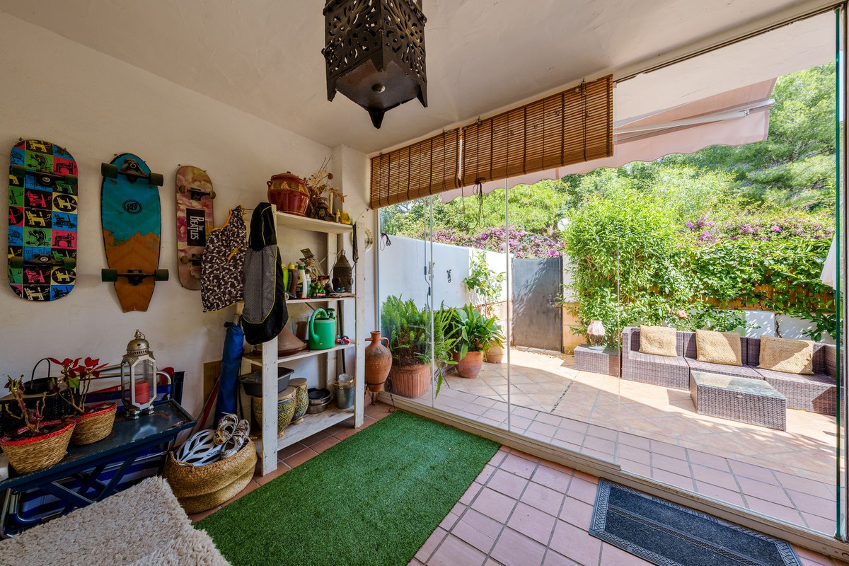 3 Bed Townhouse for sale in Nagüeles Costa Del Sol, Málaga, Spain