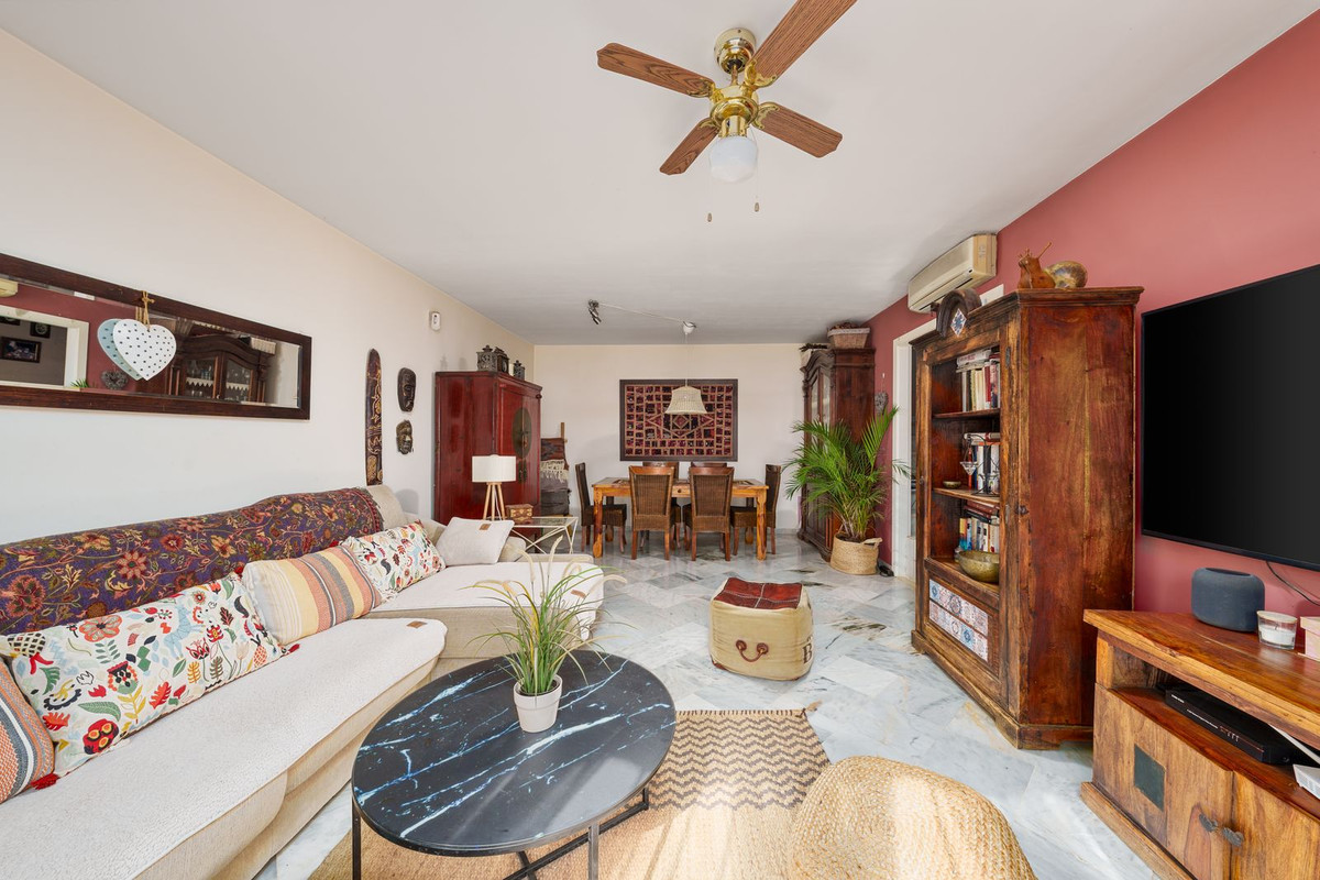 3 Bed Townhouse for sale in Nagüeles Costa Del Sol, Málaga, Spain