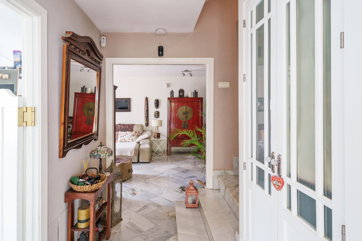3 Bed Townhouse for sale in Nagüeles Costa Del Sol, Málaga, Spain