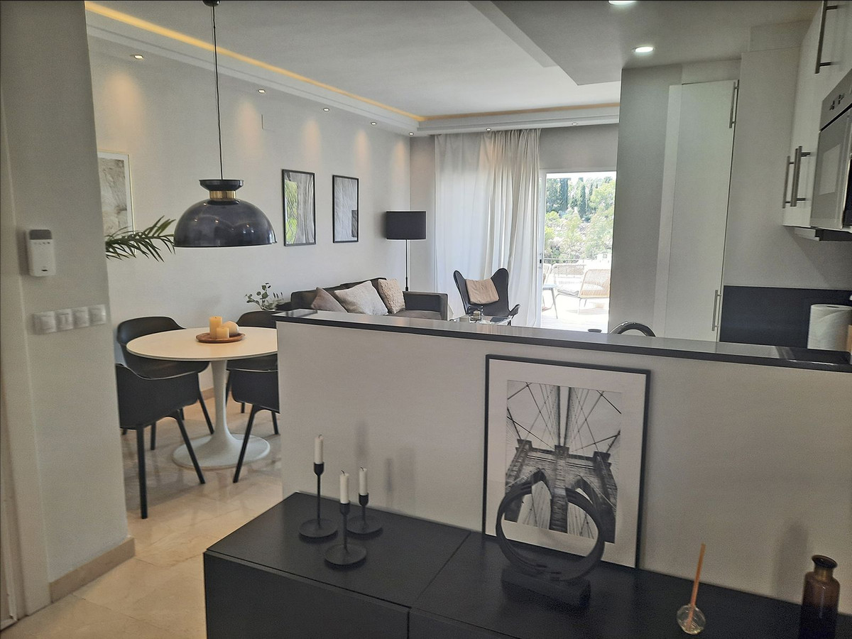 3 Bed Apartment for sale in La Quinta Costa Del Sol, Málaga, Spain