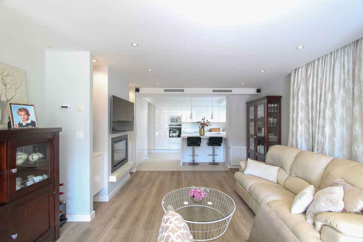 3 Bed Apartment for sale in Guadalmina Alta Costa Del Sol, Málaga, Spain