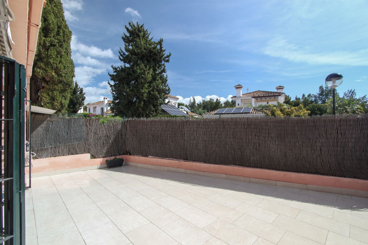 3 Bed Apartment for sale in Guadalmina Alta Costa Del Sol, Málaga, Spain