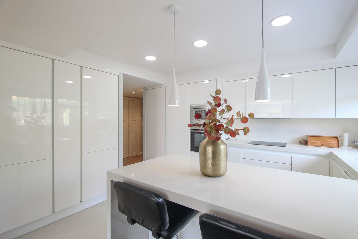 3 Bed Apartment for sale in Guadalmina Alta Costa Del Sol, Málaga, Spain