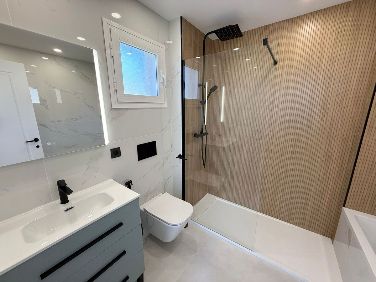 Se vende Adosada de 3 dormitorios en Costa Del Sol, Málaga, España