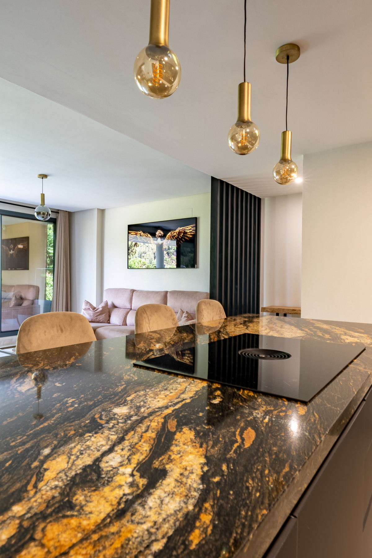 3 Bed Apartment for sale in Benahavís Costa Del Sol, Málaga, Spain
