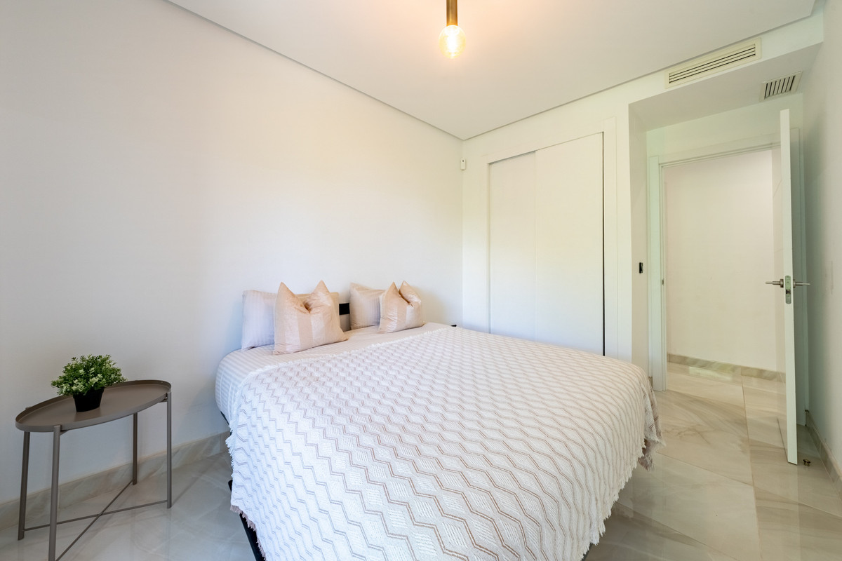 3 Bed Apartment for sale in Benahavís Costa Del Sol, Málaga, Spain