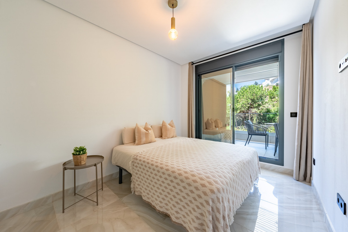 3 Bed Apartment for sale in Benahavís Costa Del Sol, Málaga, Spain