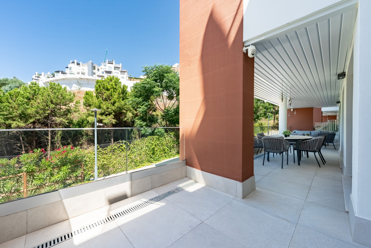 3 Bed Apartment for sale in Benahavís Costa Del Sol, Málaga, Spain