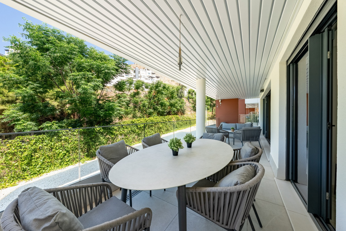 3 Bed Apartment for sale in Benahavís Costa Del Sol, Málaga, Spain