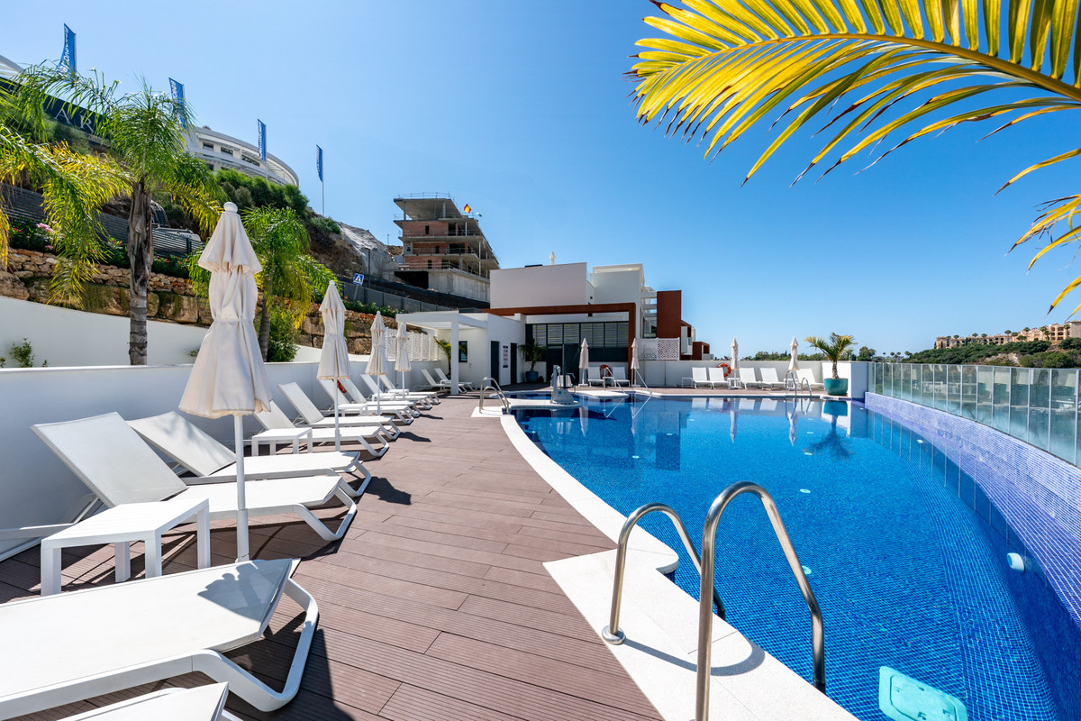 3 Bed Apartment for sale in Benahavís Costa Del Sol, Málaga, Spain
