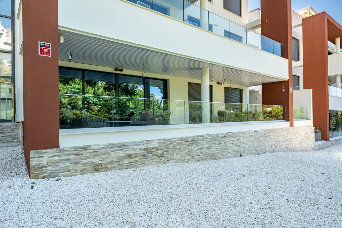 3 Bed Apartment for sale in Benahavís Costa Del Sol, Málaga, Spain