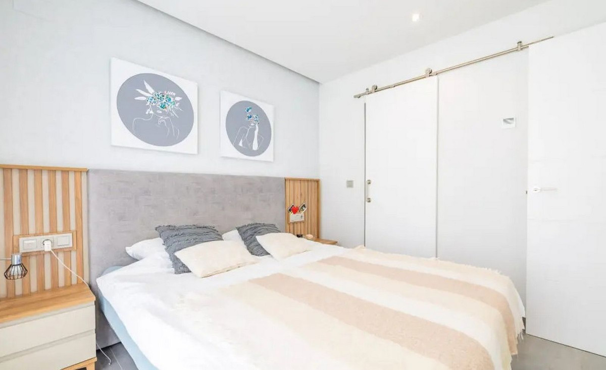 Se vende Villa - Chalet de 3 dormitorios en Costa Blanca, Alicante, España