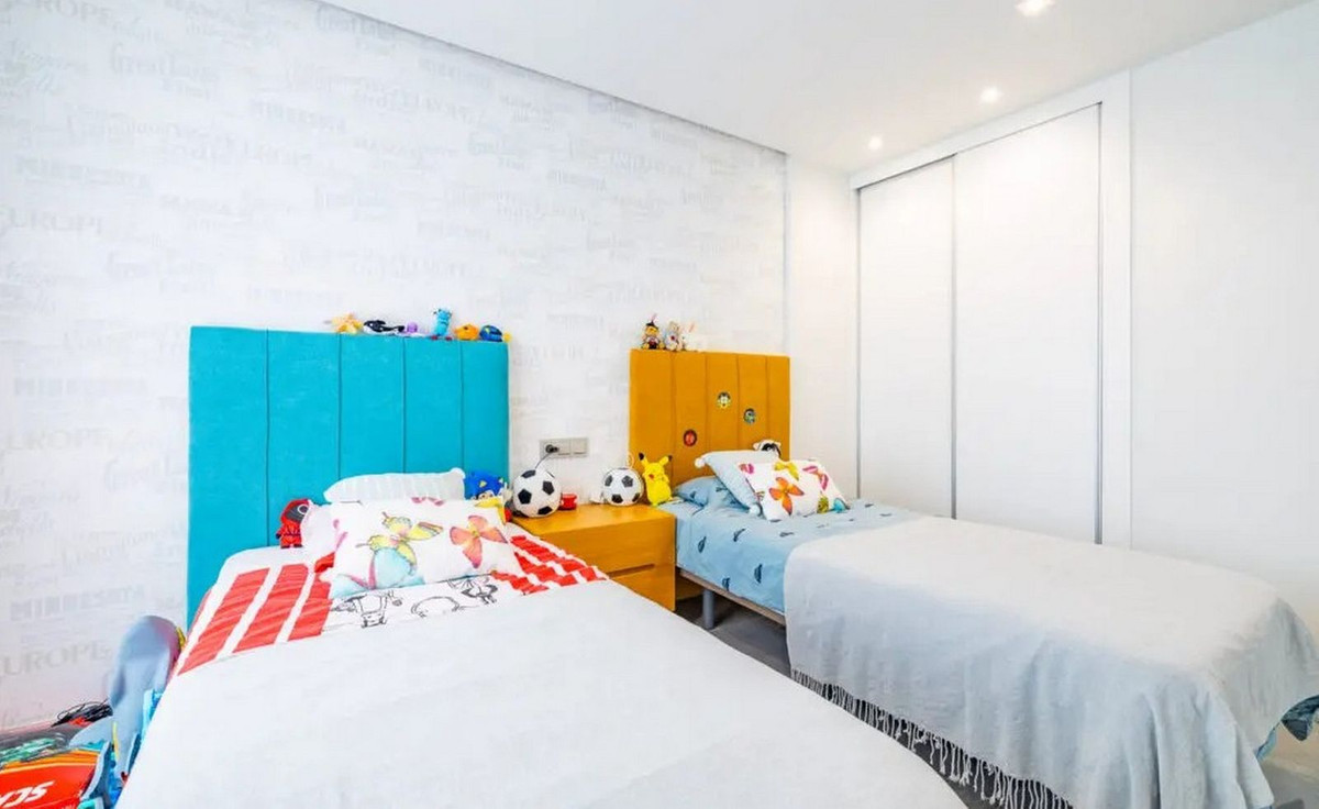 Se vende Villa - Chalet de 3 dormitorios en Costa Blanca, Alicante, España