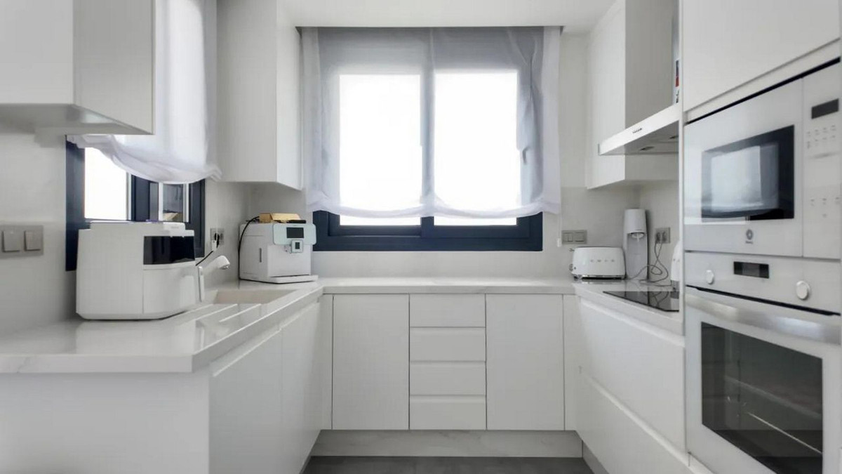 Se vende Villa - Chalet de 3 dormitorios en Costa Blanca, Alicante, España