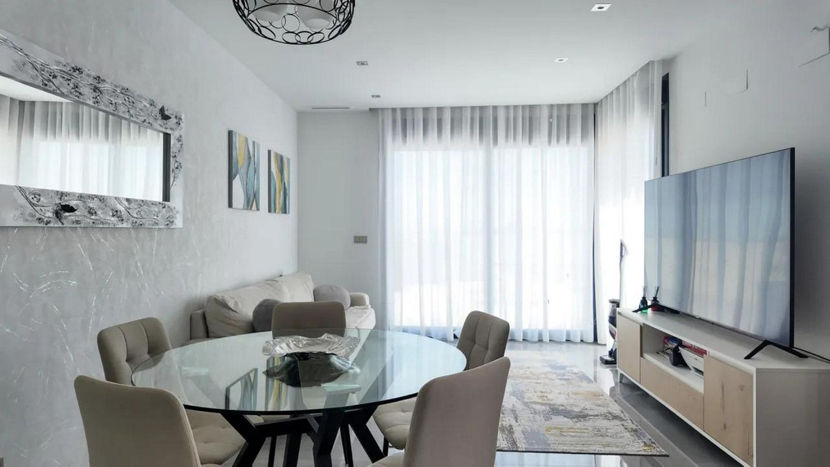 Se vende Villa - Chalet de 3 dormitorios en Costa Blanca, Alicante, España