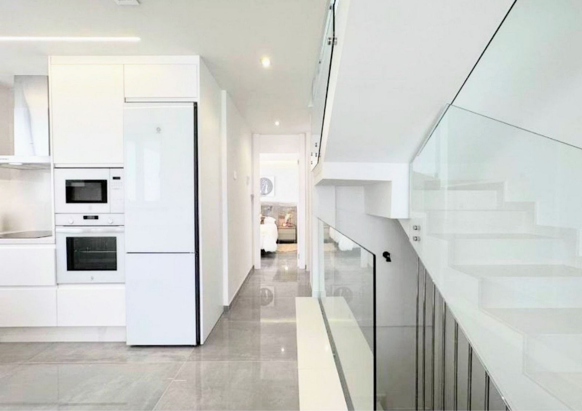 Se vende Villa - Chalet de 3 dormitorios en Costa Blanca, Alicante, España