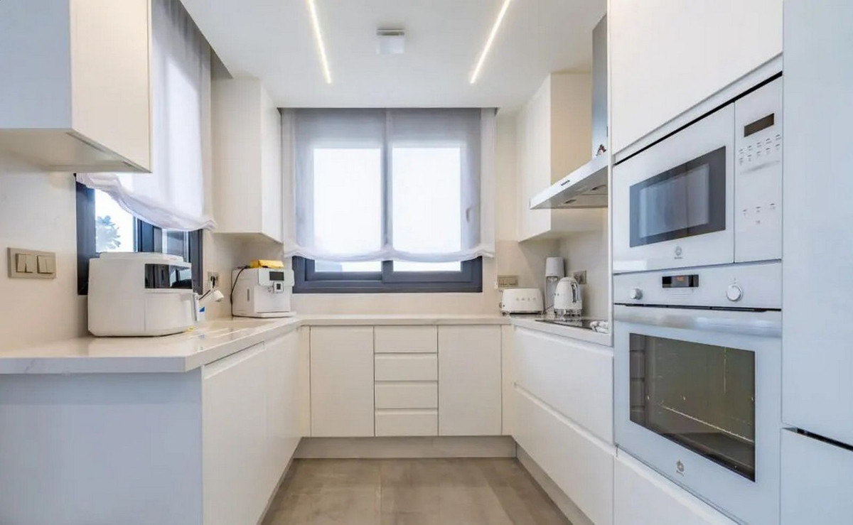 Se vende Villa - Chalet de 3 dormitorios en Costa Blanca, Alicante, España