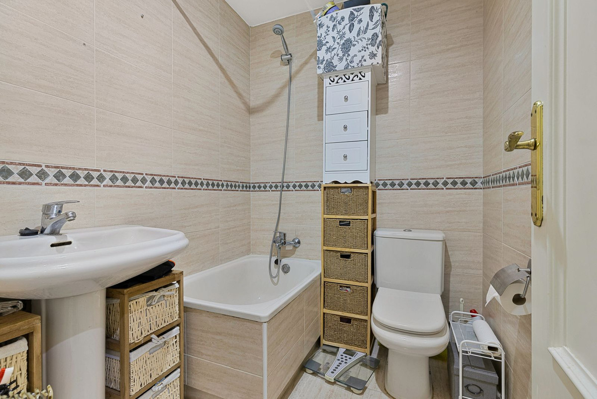 2 Bed Apartment for sale in Bel Air Costa Del Sol, Málaga, Spain