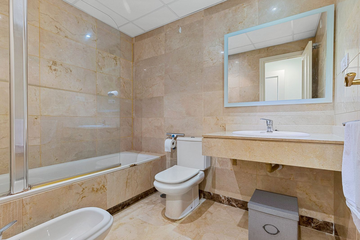 2 Bed Apartment for sale in Bel Air Costa Del Sol, Málaga, Spain