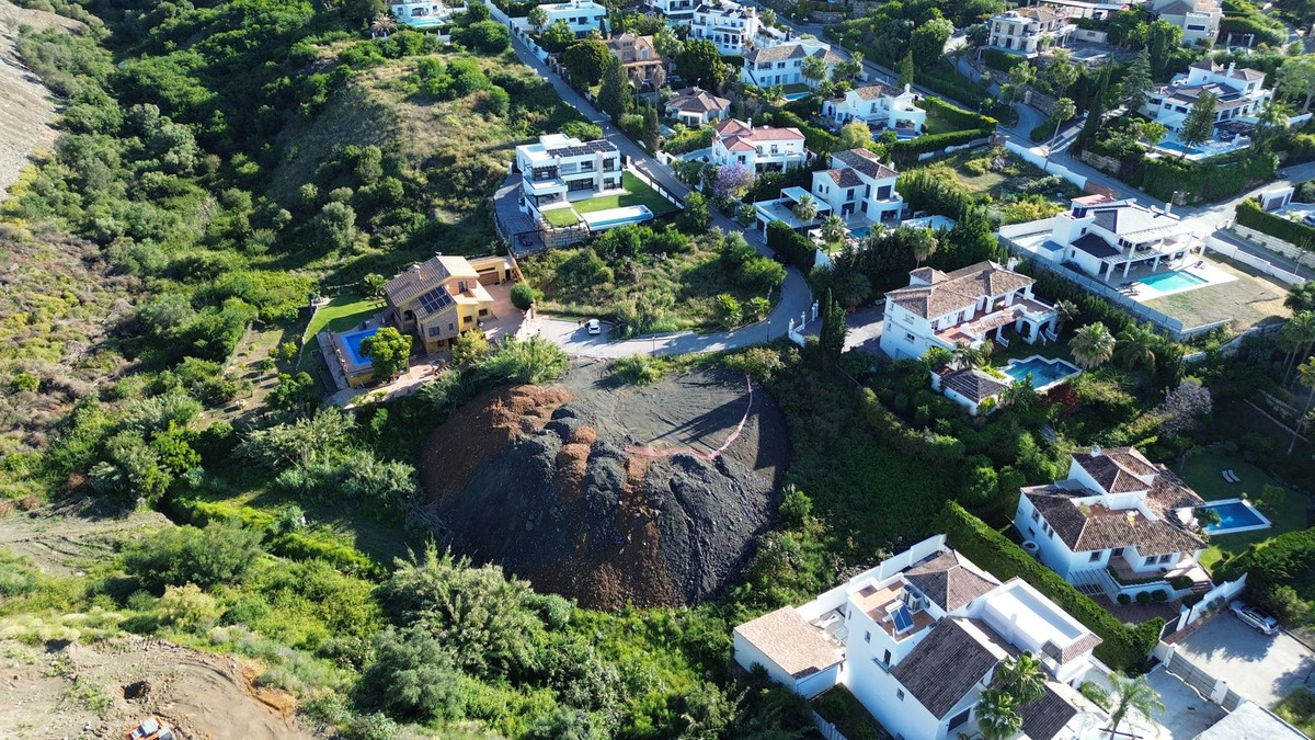 Plots for sale in Benahavís Costa Del Sol, Málaga, Spain