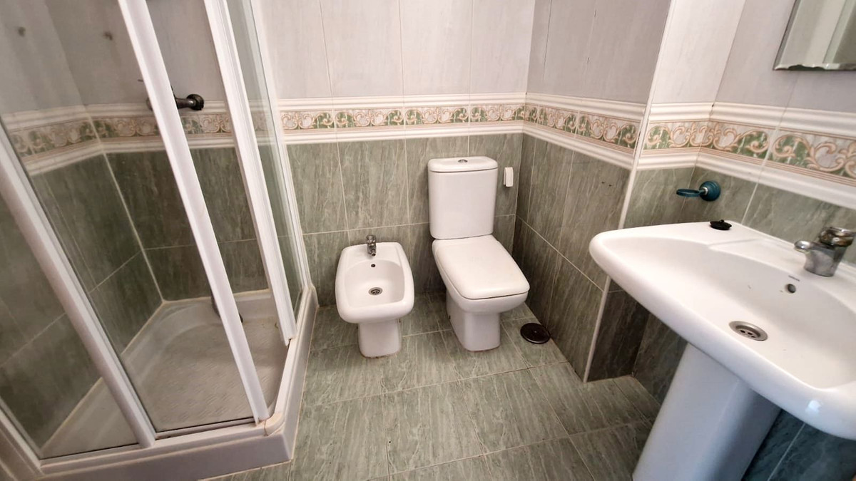 2 Bed Apartment for sale in Torreblanca Costa Del Sol, Málaga, Spain