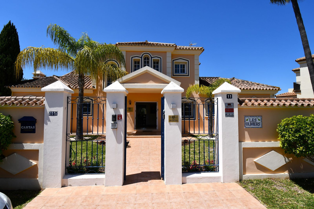 9 Bed Townhouse for sale in Mijas Golf Costa Del Sol, Málaga, Spain
