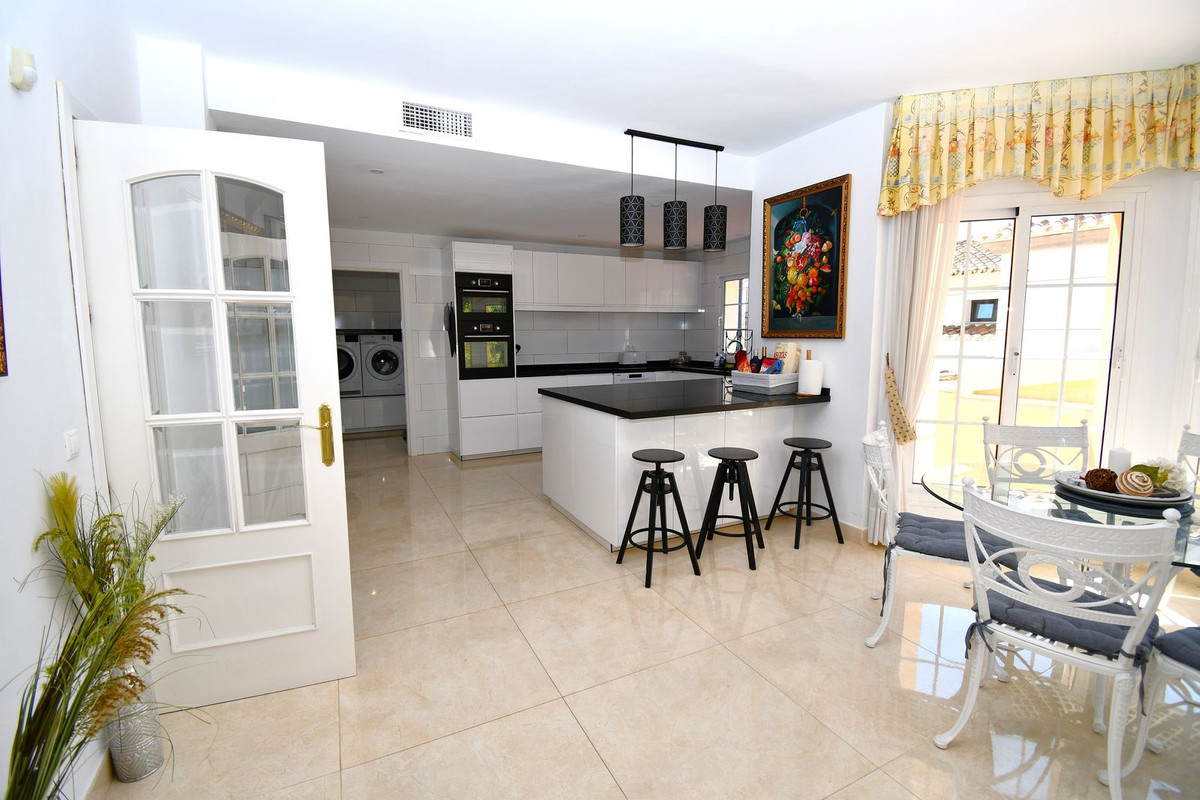 9 Bed Townhouse for sale in Mijas Golf Costa Del Sol, Málaga, Spain