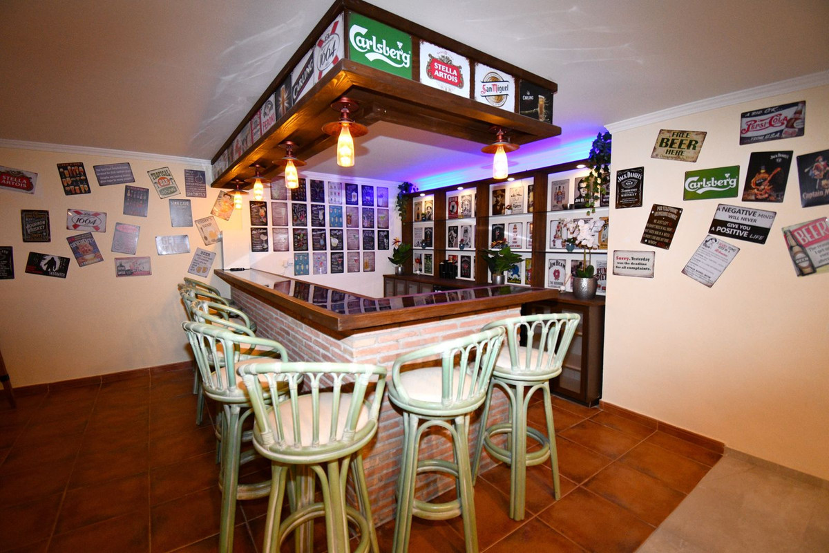 9 Bed Townhouse for sale in Mijas Golf Costa Del Sol, Málaga, Spain