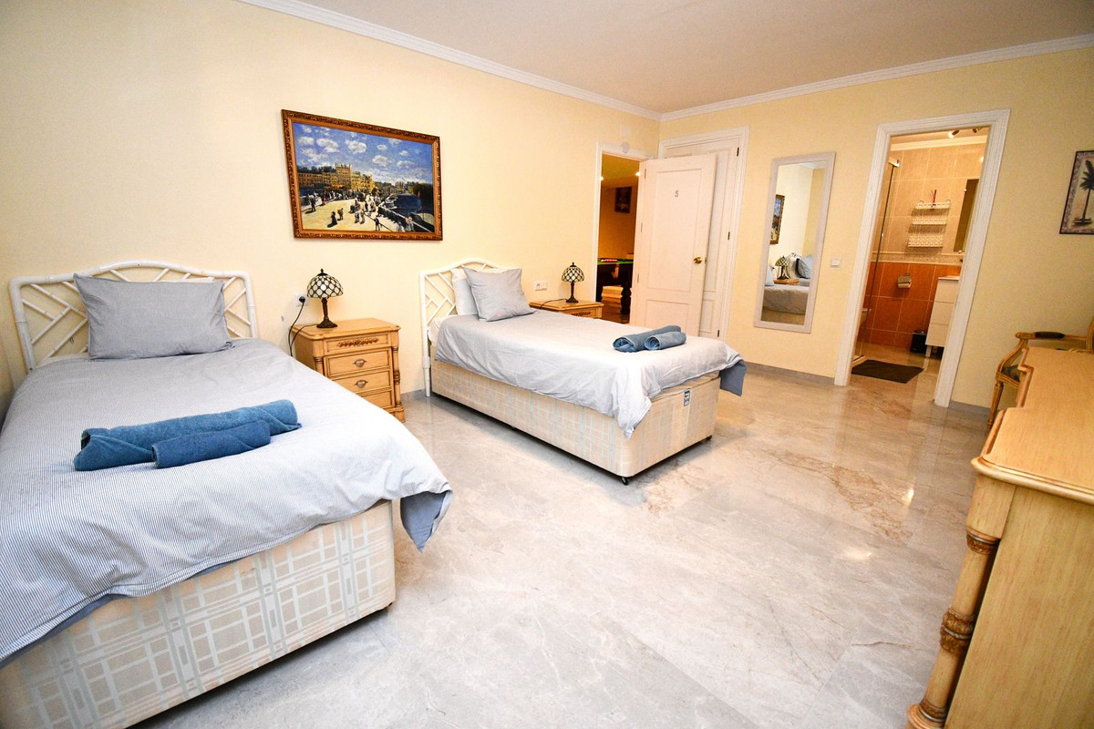 9 Bed Townhouse for sale in Mijas Golf Costa Del Sol, Málaga, Spain