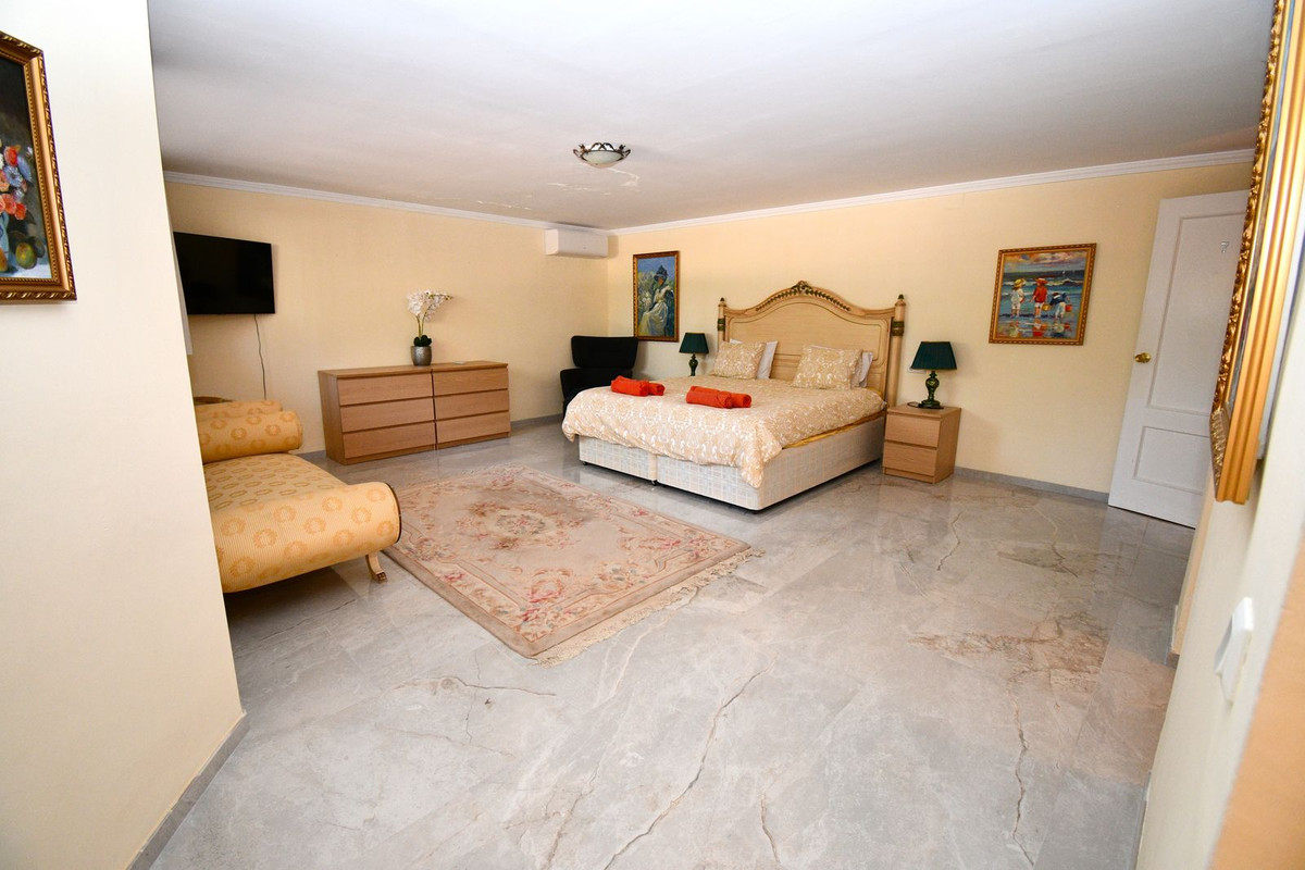 9 Bed Townhouse for sale in Mijas Golf Costa Del Sol, Málaga, Spain