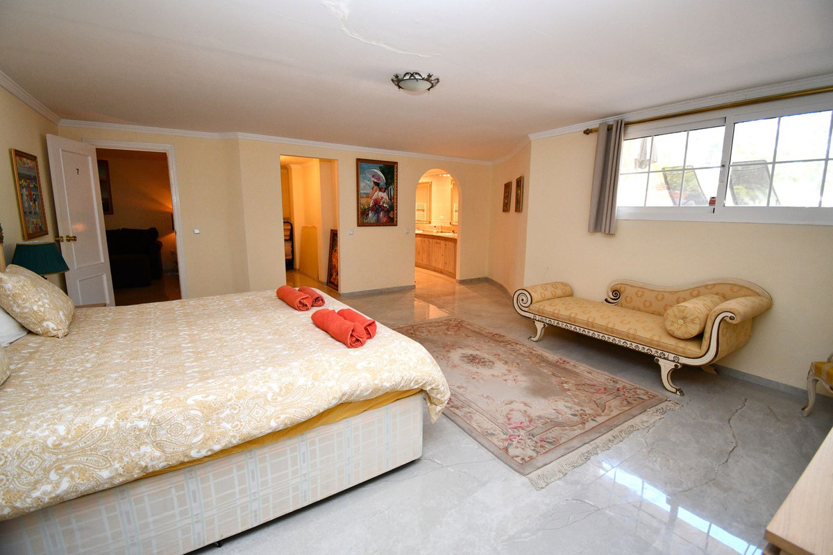 9 Bed Townhouse for sale in Mijas Golf Costa Del Sol, Málaga, Spain