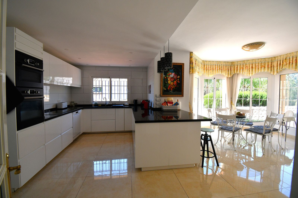 9 Bed Townhouse for sale in Mijas Golf Costa Del Sol, Málaga, Spain
