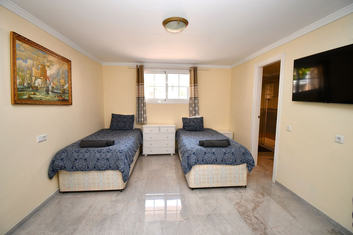 9 Bed Townhouse for sale in Mijas Golf Costa Del Sol, Málaga, Spain