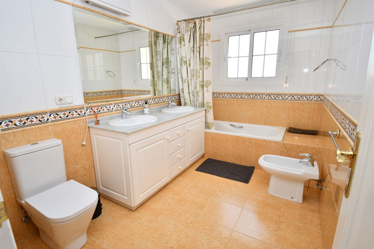 9 Bed Townhouse for sale in Mijas Golf Costa Del Sol, Málaga, Spain