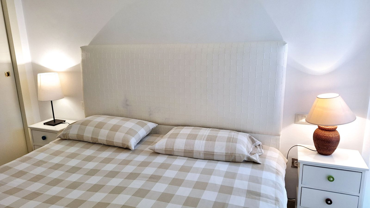 Se vende Apartamento Planta Baja de 2 dormitorios en Costa Del Sol, Málaga, España