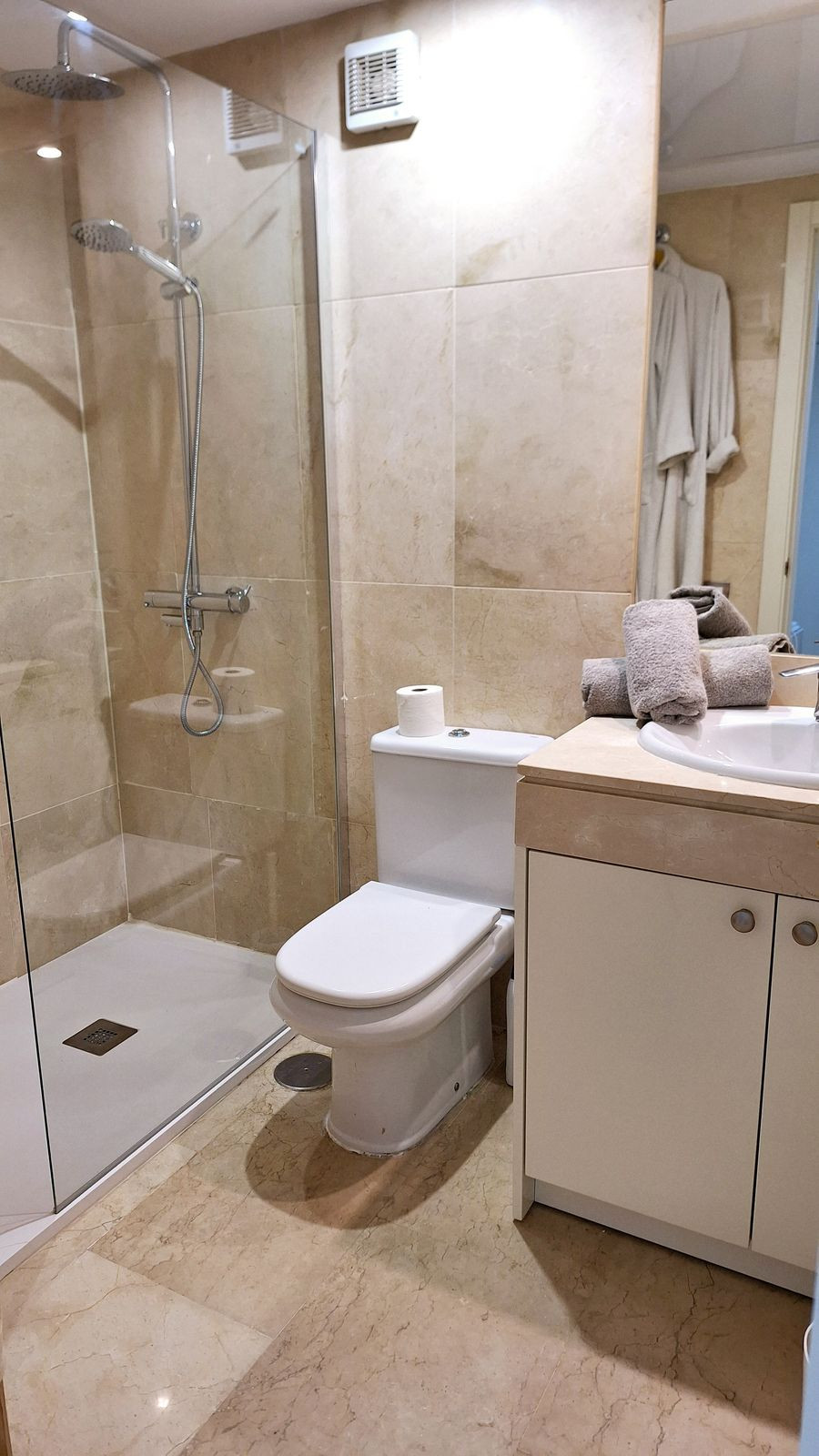 Se vende Apartamento Planta Baja de 2 dormitorios en Costa Del Sol, Málaga, España