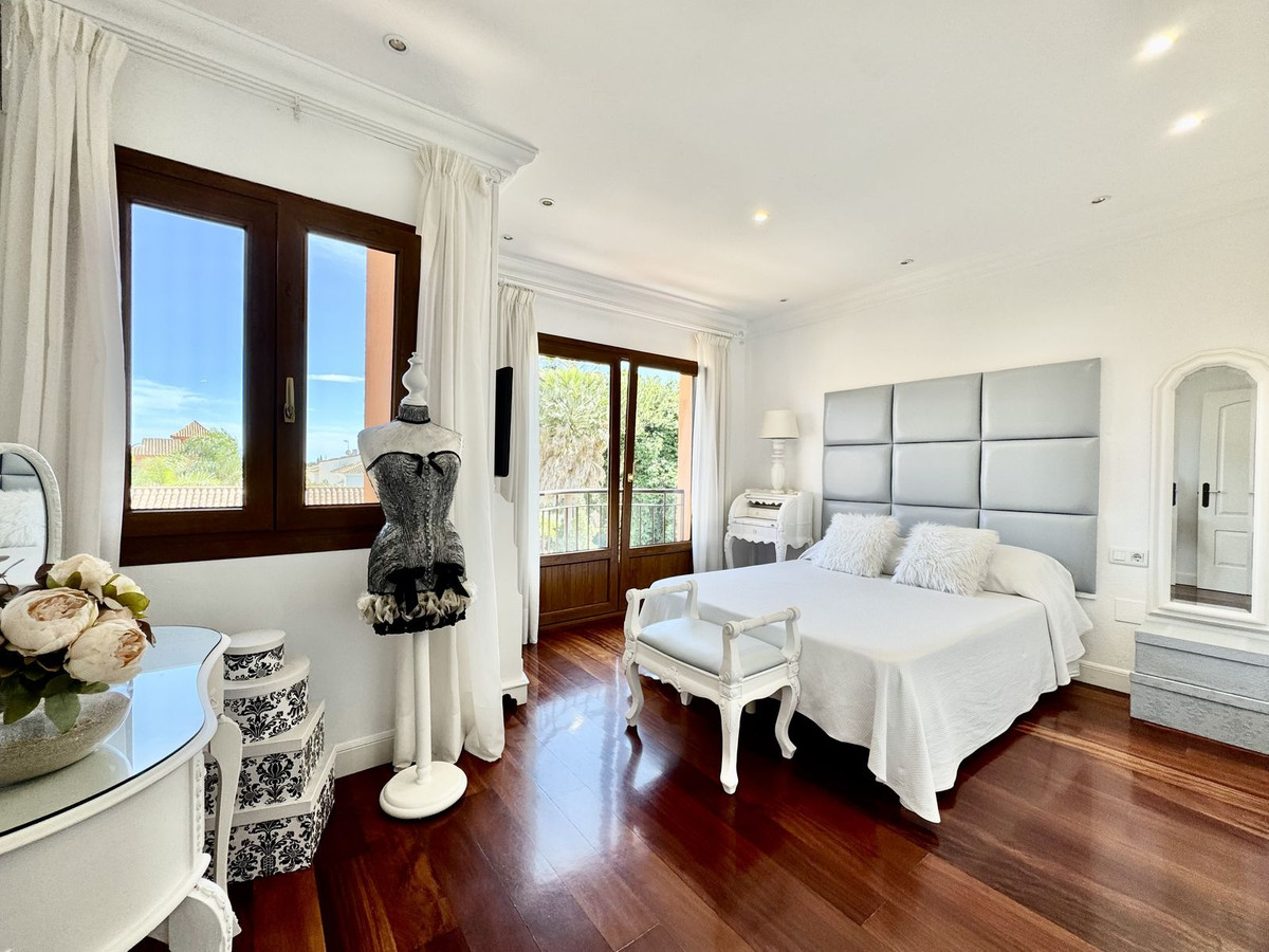 4 Bed Townhouse for sale in Mijas Costa Costa Del Sol, Málaga, Spain