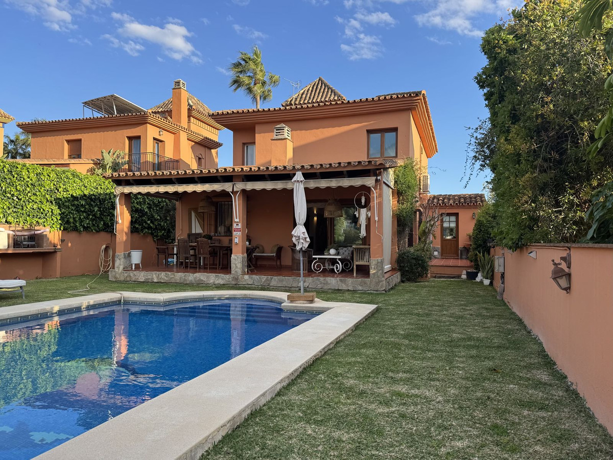 4 Bed Townhouse for sale in Mijas Costa Costa Del Sol, Málaga, Spain