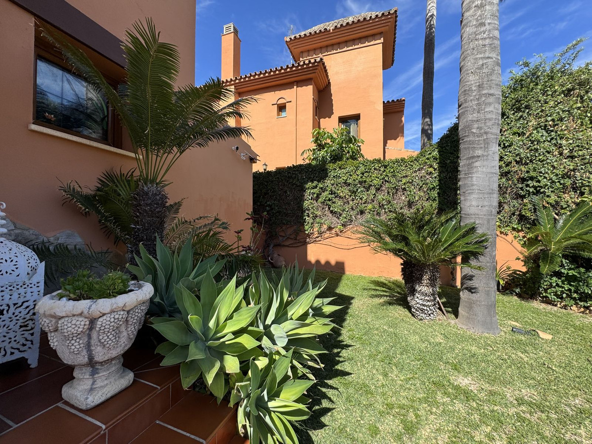 4 Bed Townhouse for sale in Mijas Costa Costa Del Sol, Málaga, Spain
