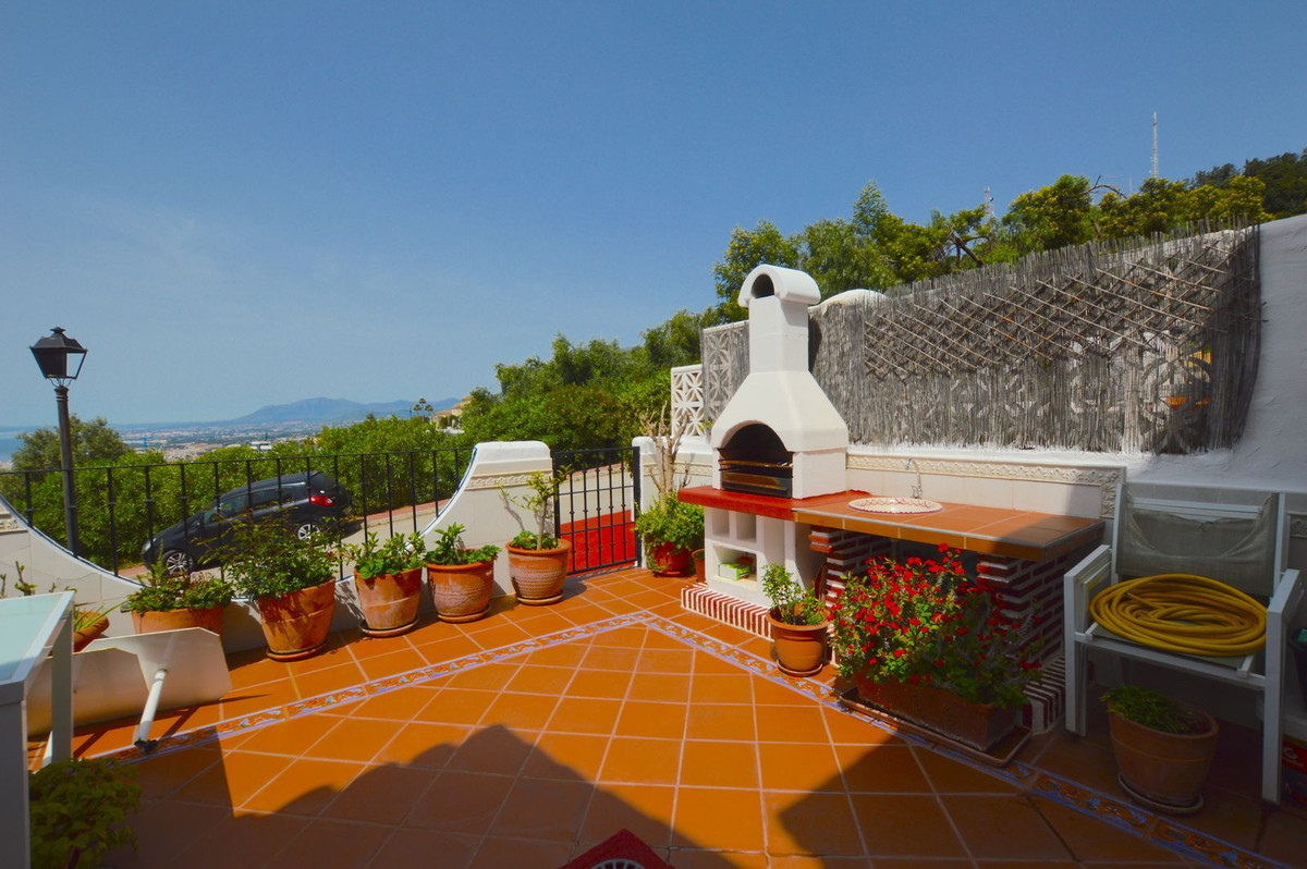 4 Bed Townhouse for sale in Altos De Los Monteros Costa Del Sol, Málaga, Spain