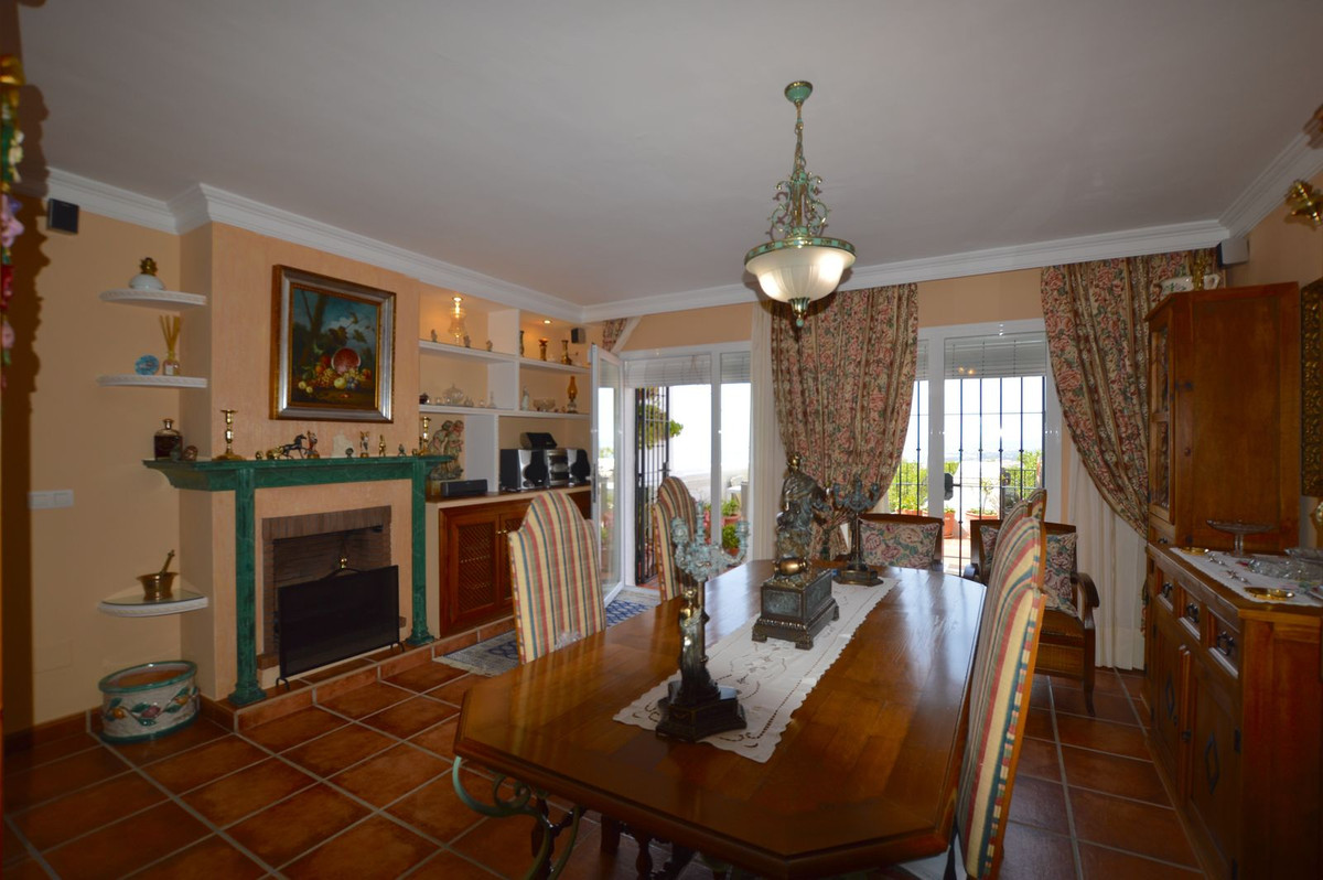 4 Bed Townhouse for sale in Altos De Los Monteros Costa Del Sol, Málaga, Spain