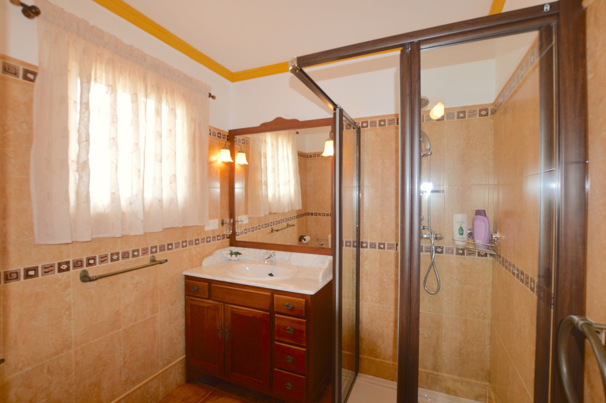 4 Bed Townhouse for sale in Altos De Los Monteros Costa Del Sol, Málaga, Spain