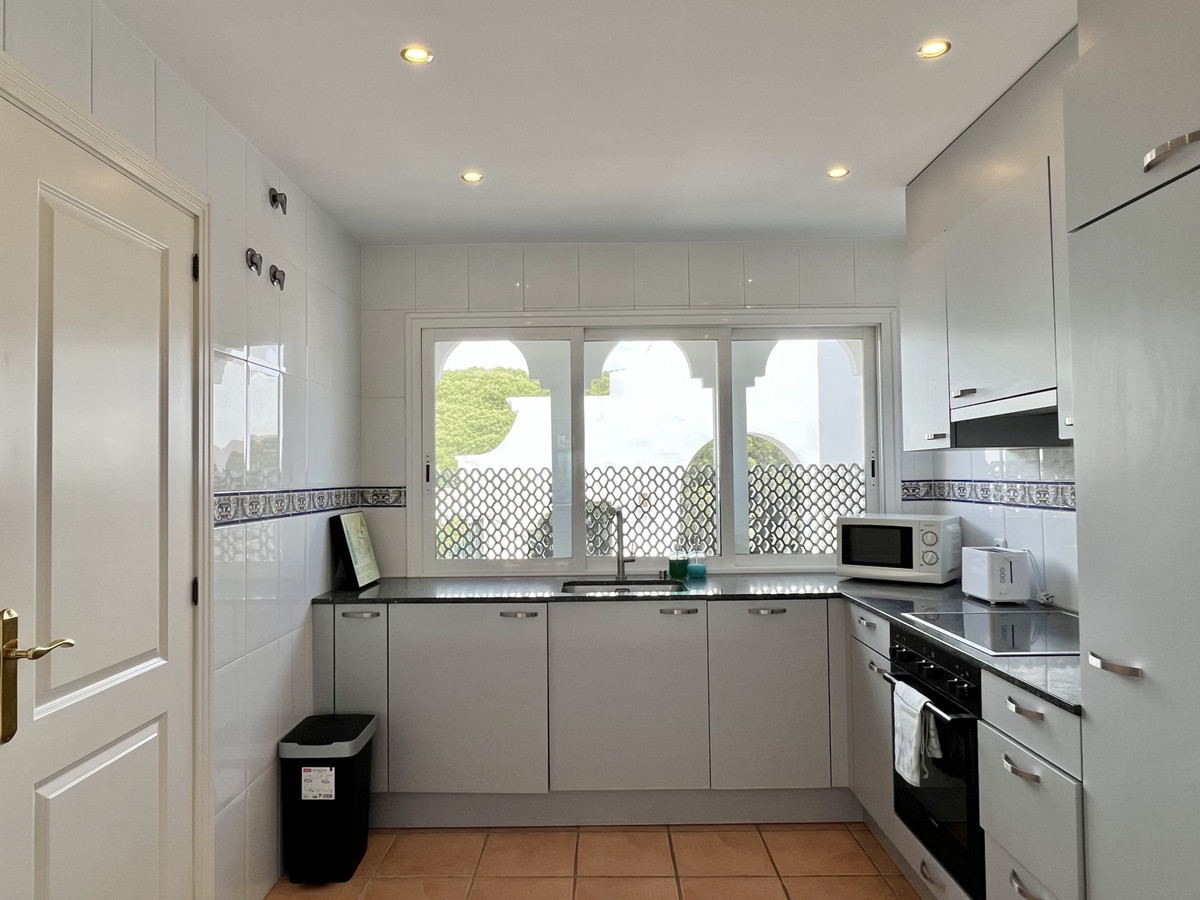 2 Bed Apartment for sale in El Presidente Costa Del Sol, Málaga, Spain