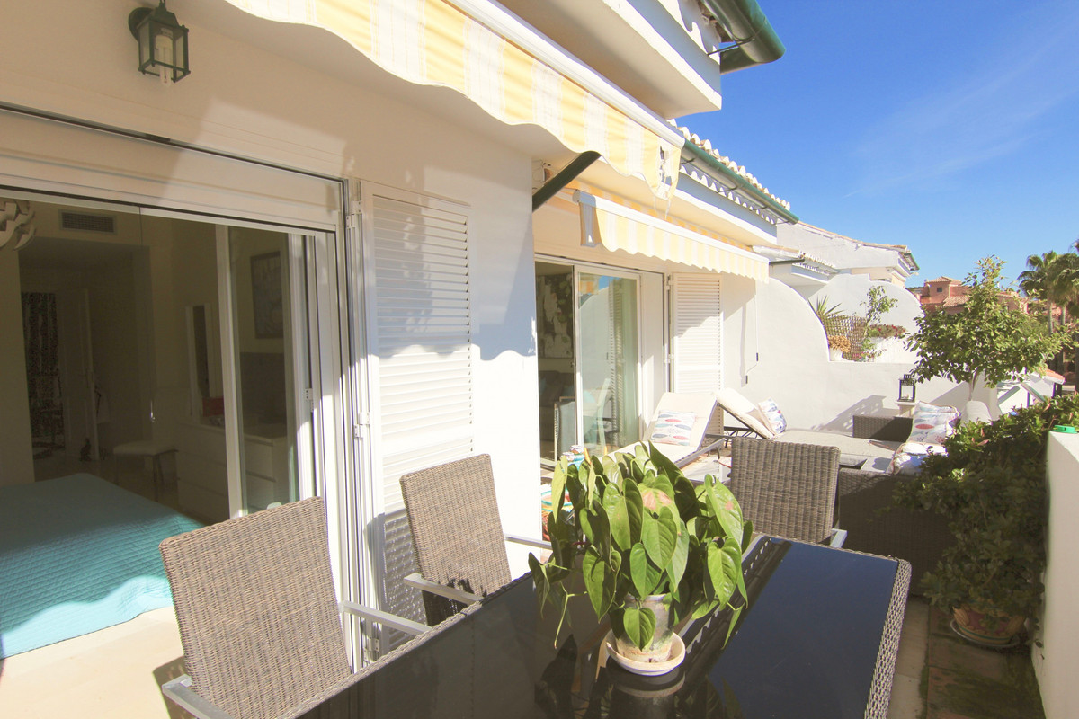 2 Bed Apartment for sale in El Presidente Costa Del Sol, Málaga, Spain